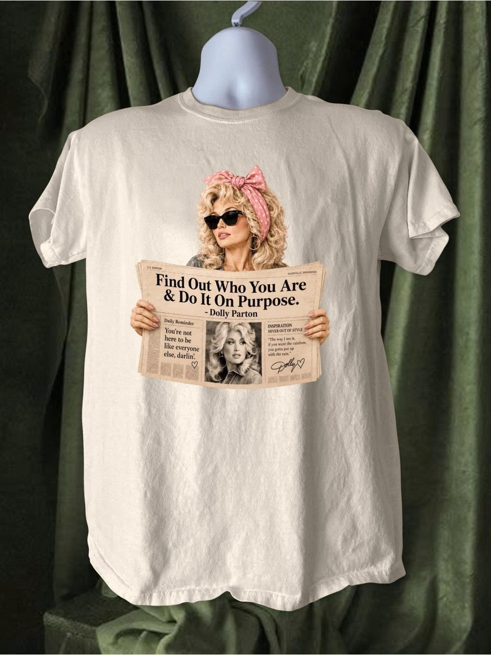 Dolly Parton Graphic T-shirt